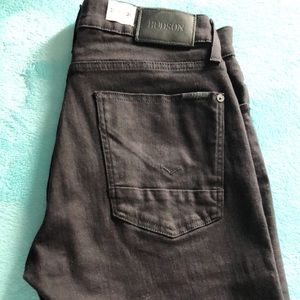 HUDSON Sz 31 Relaxed Skinny DARK BLACK❤️